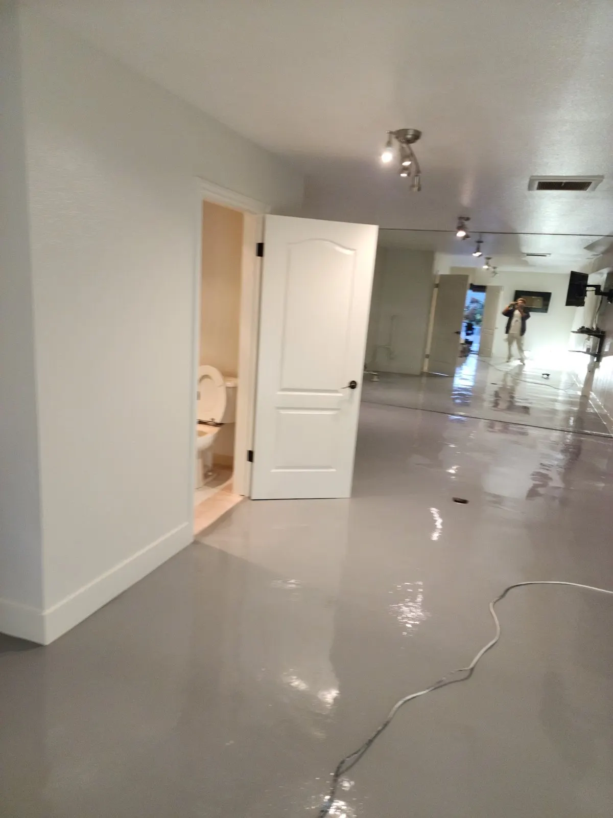 Smooth white walls in a finished hallway